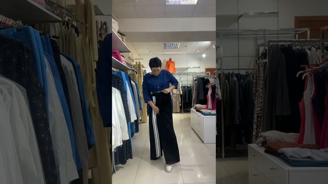 Магазин Этажи. Нижний Тагил. Одежда, брюки, джемпера, худи, куртки.