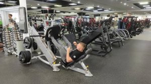 Жим платформы ногами HOIST под углом