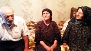 Старики поют