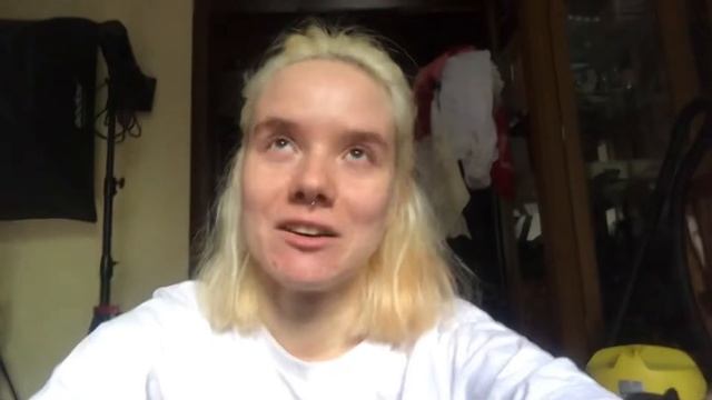 Неделя моды, своя мастерская, переезд, начало кутюрного показа смотреть онлайн