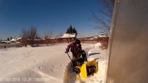 Снегоуборщик SunGarden STG 55S в глубоком снегу. Съёмка камерой SG4000 Wi-Fi