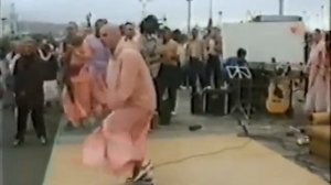 Шри Прахлад Прабху   Харе Кришна   Владивосток 1993 1994