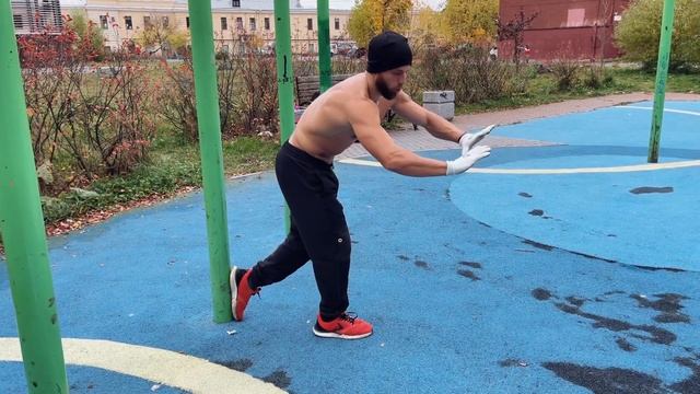 Бомбовый комплекс на плечи ! ???Ещё лучше прокачаете , чем с железом  #тренировкаплеч #воркаут