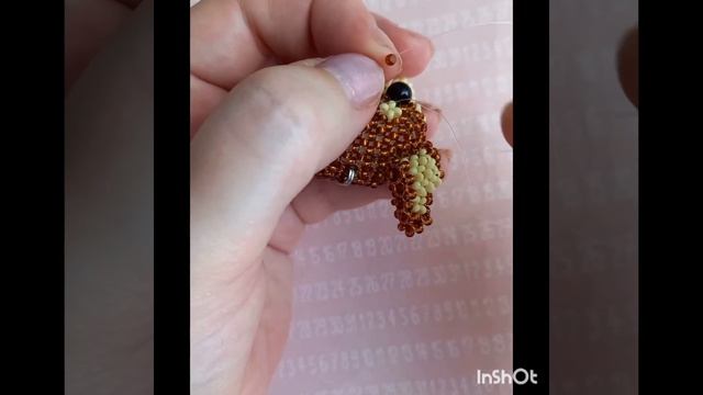 Чихуашка из бисера(амигуруми). Хвостик и мордочка