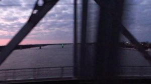 Вид из окна поезда - Река Волга (Ярославский ЖД мост, г.Ярославль)