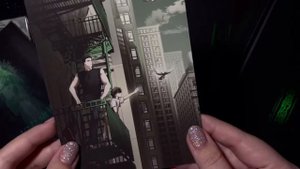 Распаковка манхвы «Под зеленым светом» лимитированная версия. Under The Green Light Limited Edition