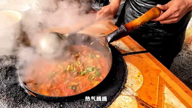 新疆牛肉拉条子，10块