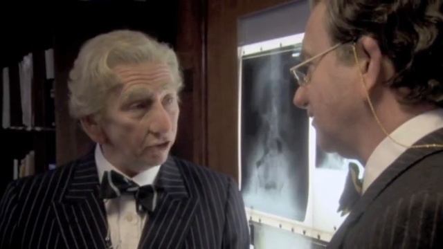 Harry & Paul Doctors - Scene 3 смотреть онлайн