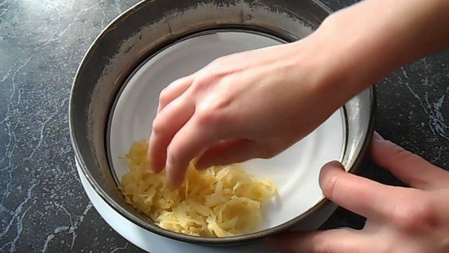 Нежный слоеный салат "Мимоза" с консервированной сардиной! Вкусно!