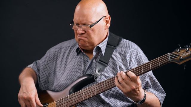 CORT ARTISAN C5 PLUS BASS