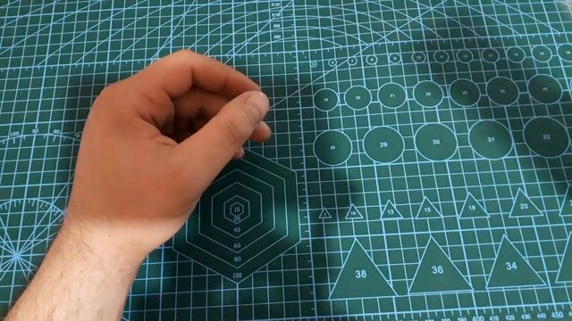 Сумка для рыбалки, флетфидерные кормушки, противозакручиватели, сигнализаторы поклевок и т.д.