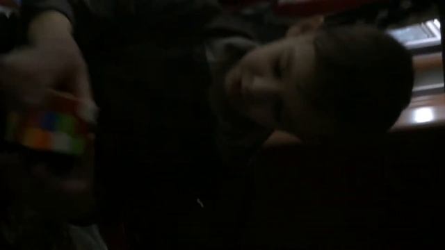 Угар он берёт айпад что бы посмотреть видео ???? смотреть онлайн