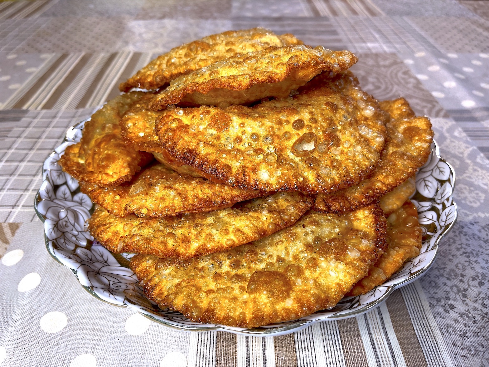 Чебуреки.