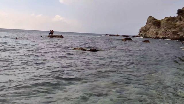 пляж du Mont Salva Франция. Лазурный берег