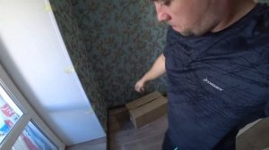 Поклейка обоев, как должен выглядеть скрытый люк