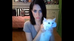 Покажи киску сказал при бабушке))