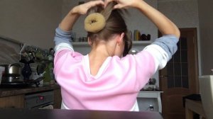 Низкий пучок. Элегантная вечерняя прическа.