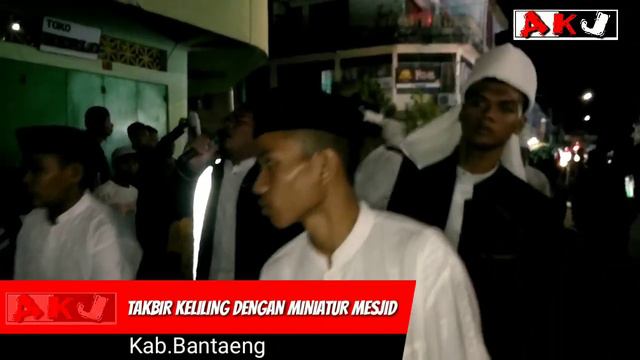 Takbir Keliling Dengan Miniatur Mesjid