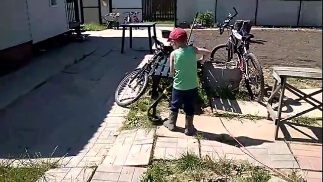 HUTER Электрическая коса. Покос травы Детьми июнь 2018 смотреть онлайн