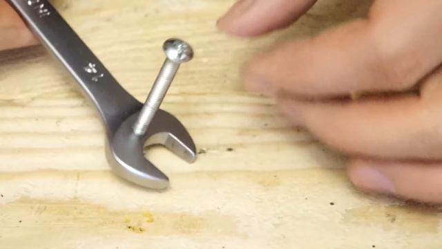 Мало кто знает этот секрет гаечного ключа! смотреть онлайн