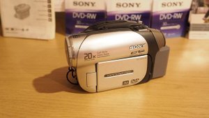 Sony DCR-DVD92E: DVD Handycam.