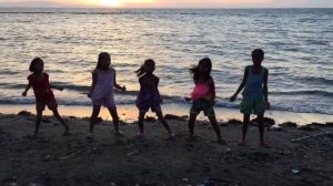 Me Too - Meghan Trainor - Dance Cover by Loving Laod Girls