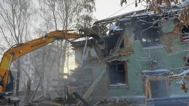 На Эльмаше сносят первый дом в рамках масштабной реновации смотреть онлайн