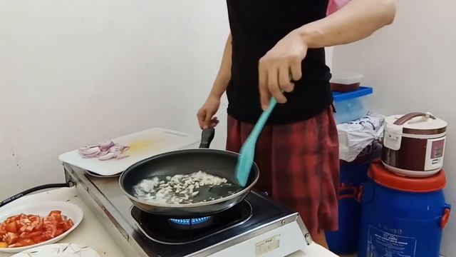 GINISANG KAMATIS NI KANOTPA! SA SAUDI ARABIA. смотреть онлайн