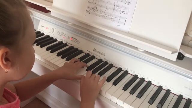 Новая школа игры на фортепиано. Андантино из сонатины К.Рейнеке. Casio Privia PX-860