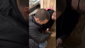 Коррекция агрессии собаки на гостей (ритуал доминирования) смотреть до конца!!!