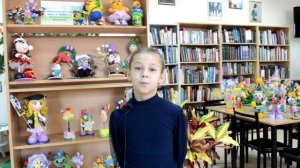 Стихотворение " Утром мы во двор идём", читает Кира Шевнева