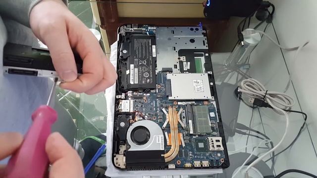 Toshiba L50-A 170 disassembly & how to install SSD in an laptop смотреть онлайн