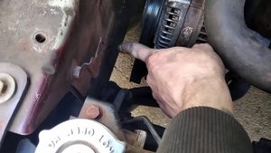 Установка ремня генератора после замены Крайслер Вояджер 4 2.4л/Chrysler Voyager 4 2.4l