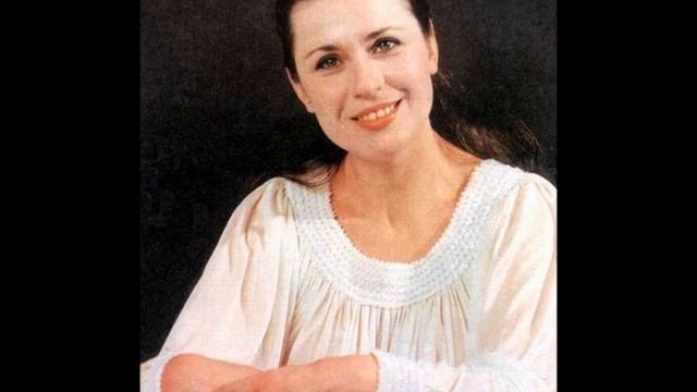 Кубанская казачка и Валентина Толкунова Я деревенская смотреть онлайн