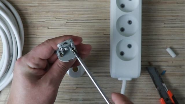 Как сделать удлинитель своими руками.