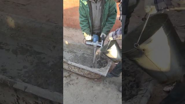 Строительство дома с применением теплоизоляционной смеси от компании ЮССА. смотреть онлайн