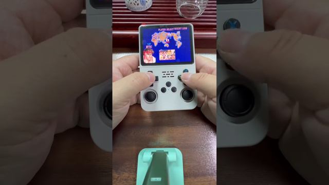Ретро портативная игровая консоль R36S