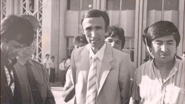 ШЕРАЛИ ЖЎРАЕВ. ТОЖИКЧА ҚЎШИҚ. "РЕТРО" смотреть онлайн