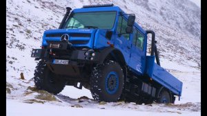 Mercedes Unimog U 4023 2019 года Вождение по снегу по бездорожью.