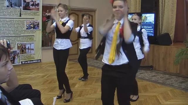 Осенне дефиле Осень во Франции 7 е классы, девочки смотреть онлайн