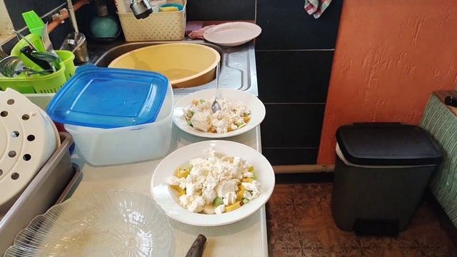 Пирог с капустой на завтрак.
