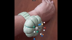 Как пошить игольницу-браслет