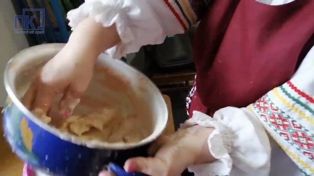 Мастер-класс: готовим клецки с "душами" по-поставски смотреть онлайн