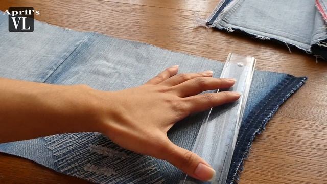 DIY Pleated Skirt From an Old Pair of Jeans || How to Transform Old Jeans into a Denim Skirt смотреть онлайн