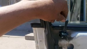 Пассат не работайет централный замок прикурител салон освишение.  Пассат б3 центр замок істемейді з