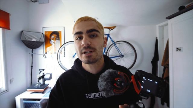 Pourquoi j'ai acheté le CANON M6 Mark II ? (unboxing+test) смотреть онлайн