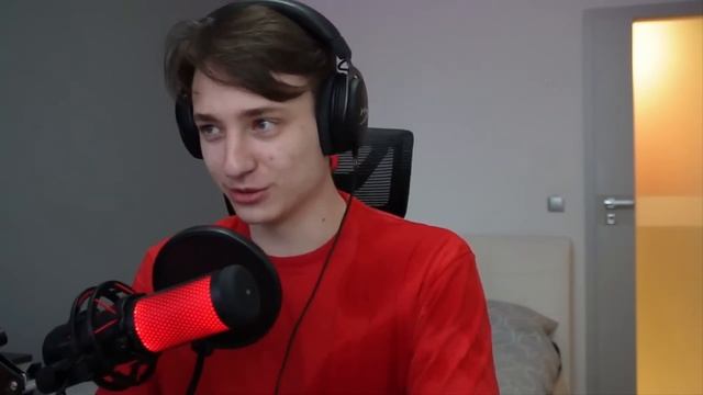 МЕШАЮ ДОМЕРУ СТРИМИТЬ на Сервере в Майнкрафт смотреть онлайн