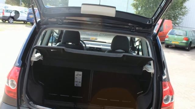 Volkswagen Fox 1.2 (55pk) Airco/ Stuurbekr./ Metallic lak/ Isofix/ Stoel in hoogte verstelbaar/ Rad