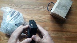 Киев. Получил и распаковываю шесть редких приёмников производства ССР:  Алмаз-401, Свирель-402...