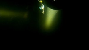 Подводная охота ночью. Атака речного монстра!